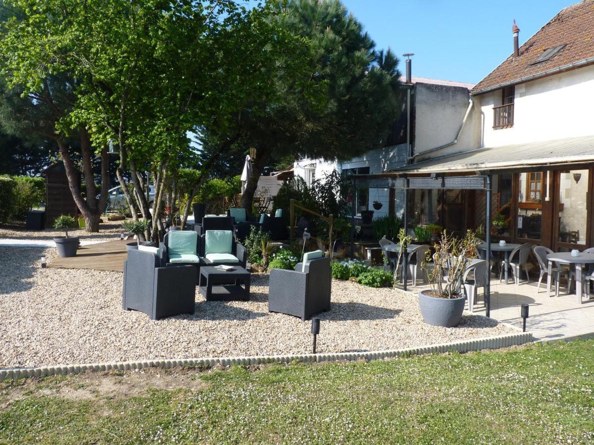 L'Arum Antique Sainte-Catherine-de-Fierbois Eksteriør bilde